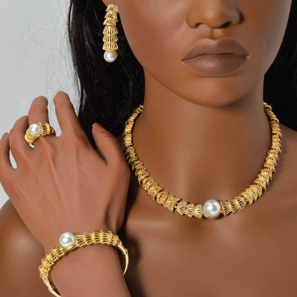 Vintage Jewelry Gold Hollow-Out Pearl Jewelry Four-Piece Set