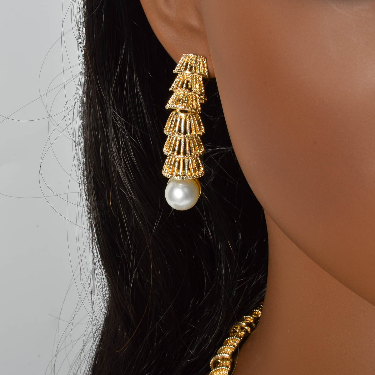 Vintage Jewelry Gold Hollow-Out Pearl Jewelry Four-Piece Set